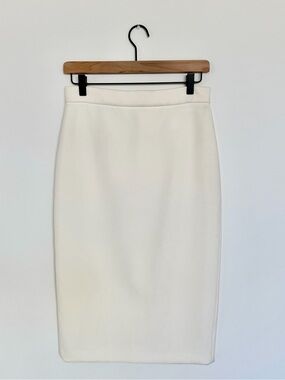 Classic Cream MAX MARA
Losanna Midi Skirt Max Mara in
Virgin Wool